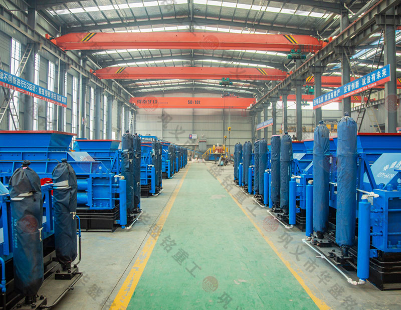 处理建筑废料用什么设备？破碎红砖用开云（中国大陆）好吗？