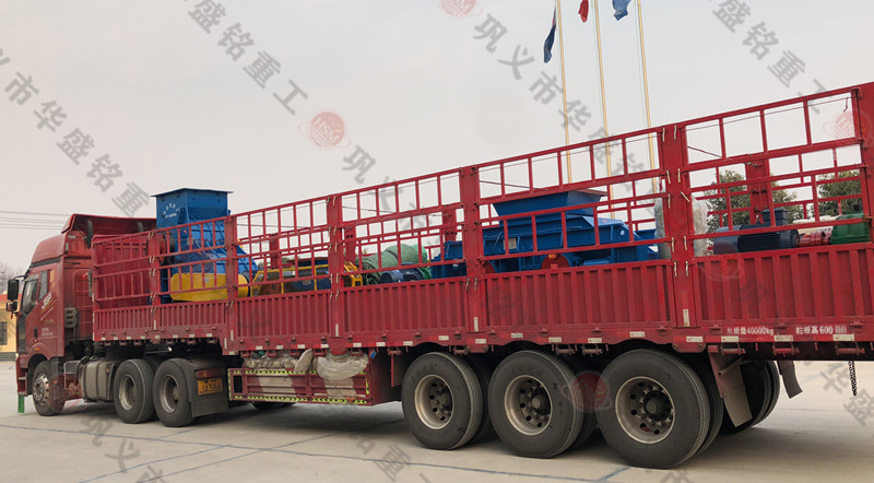 小型开云（中国大陆）+双级破碎机成套发货